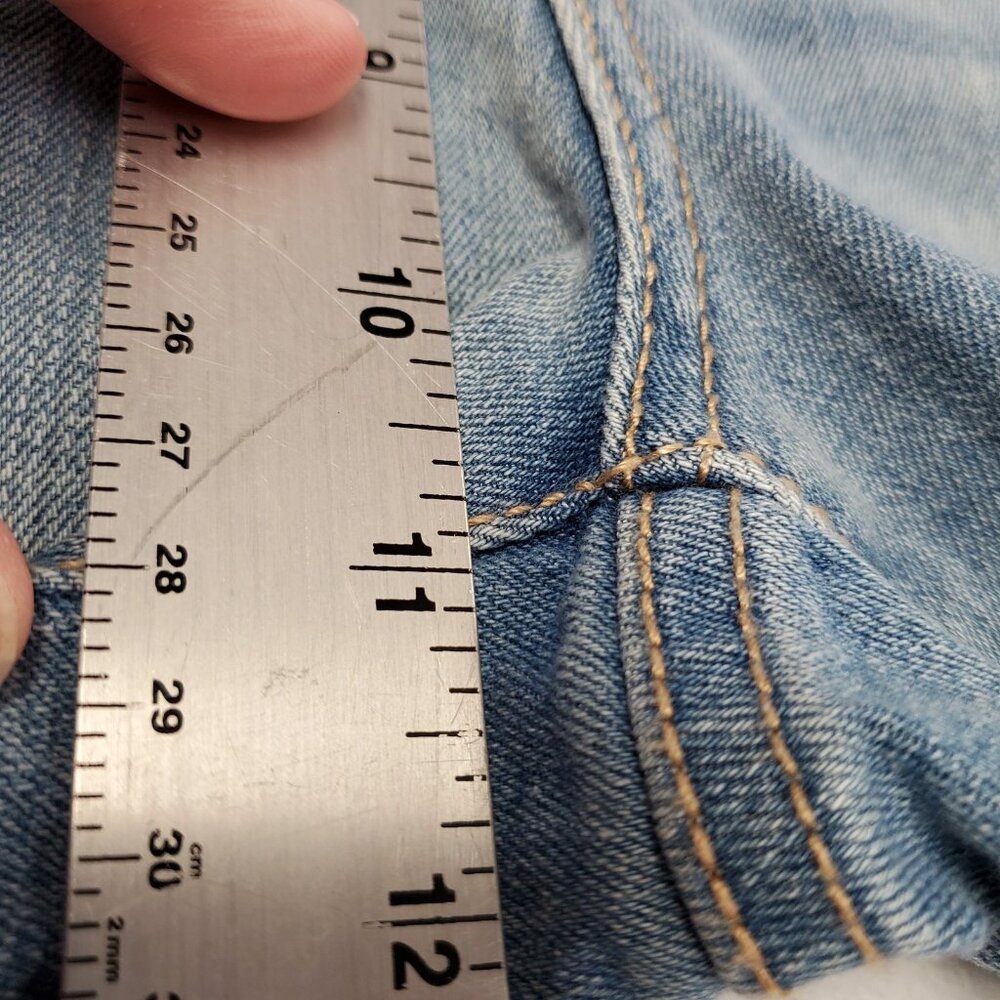 No Boundaries Shorts Womens 7 Distressed Denim High Rise Curvy 3" Inseam Summer - Picture 10 of 11